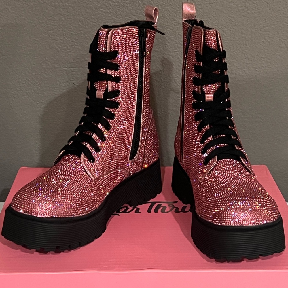 Sugar Thrillz
Pink Diamond Duchess Bling Boots
